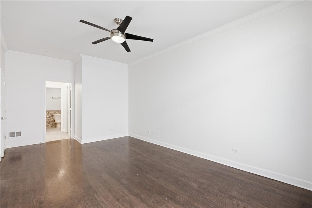 77 E 16th Street - Photo 9