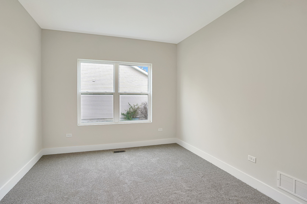 933 Covey Lane - Photo 9
