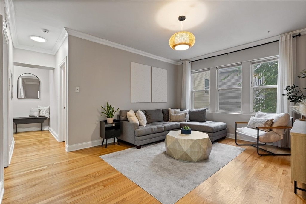 3555 W Lyndale Avenue - Photo 1
