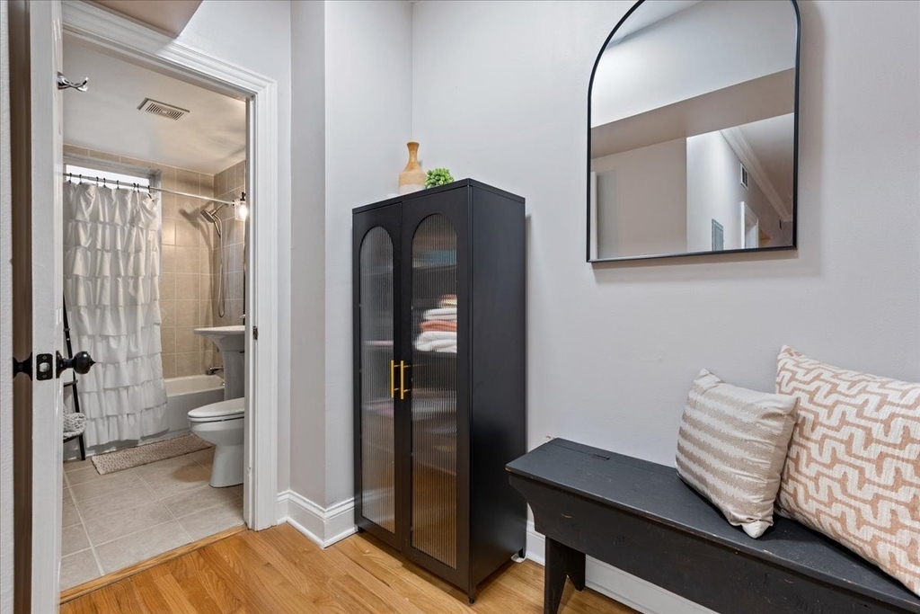 3555 W Lyndale Avenue - Photo 11