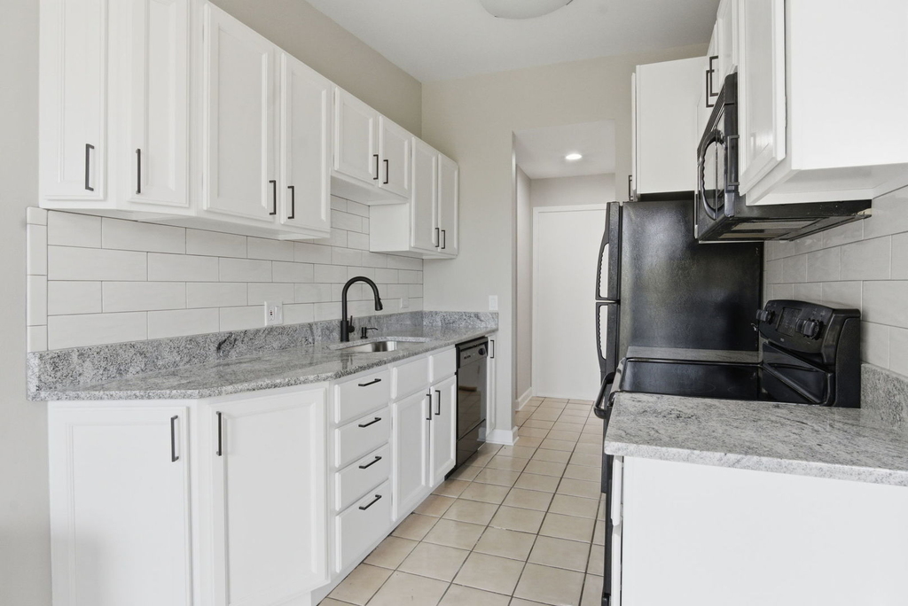 5500 Hillcrest Lane - Photo 5