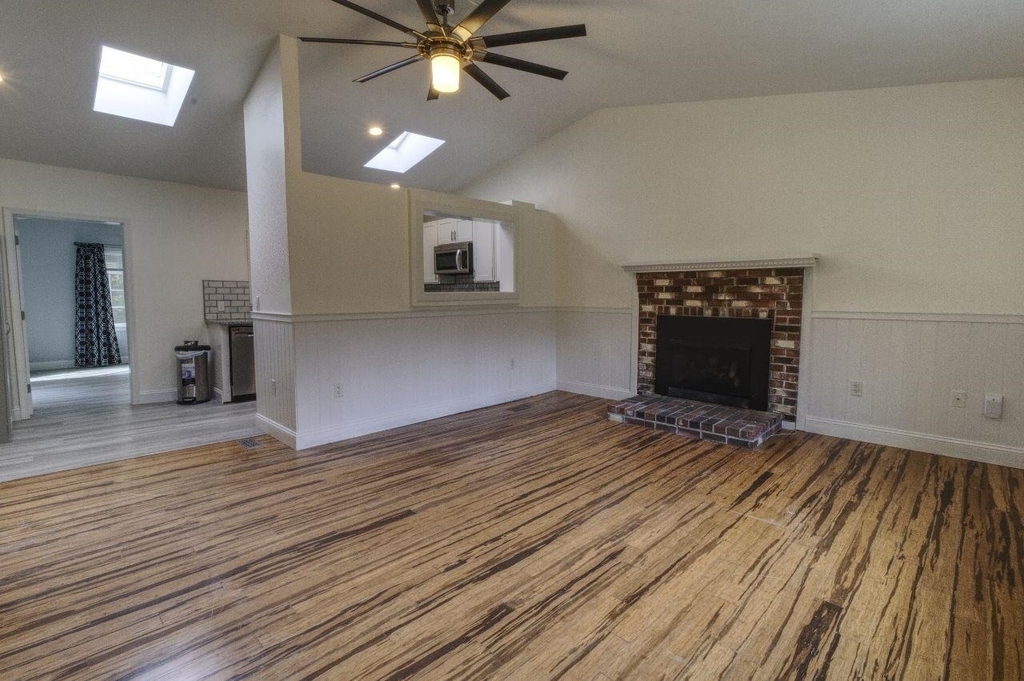 15 Oakwood - Photo 4