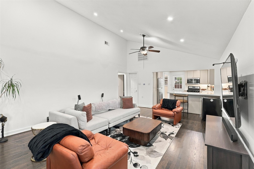 5410 Kiam Street - Photo 0