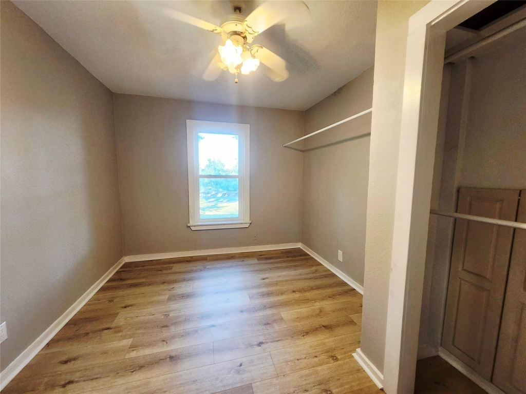 4702 Oak Street - Photo 24