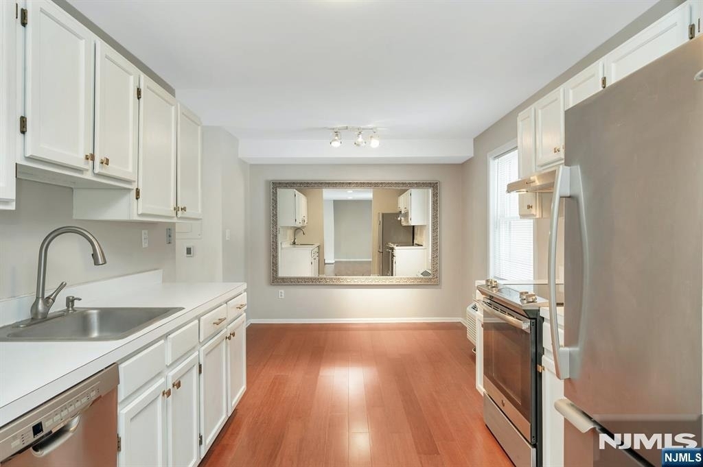 50 Pine - Photo 2