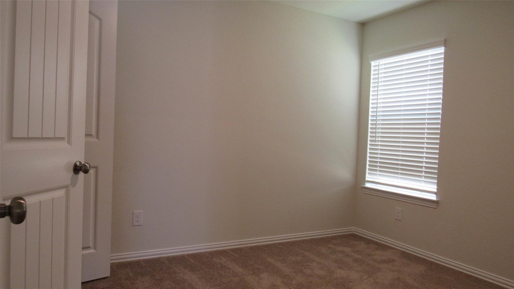 9007 Beacon Mill Drive - Photo 36