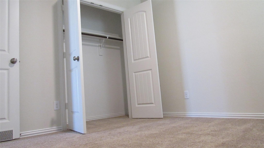 9007 Beacon Mill Drive - Photo 12