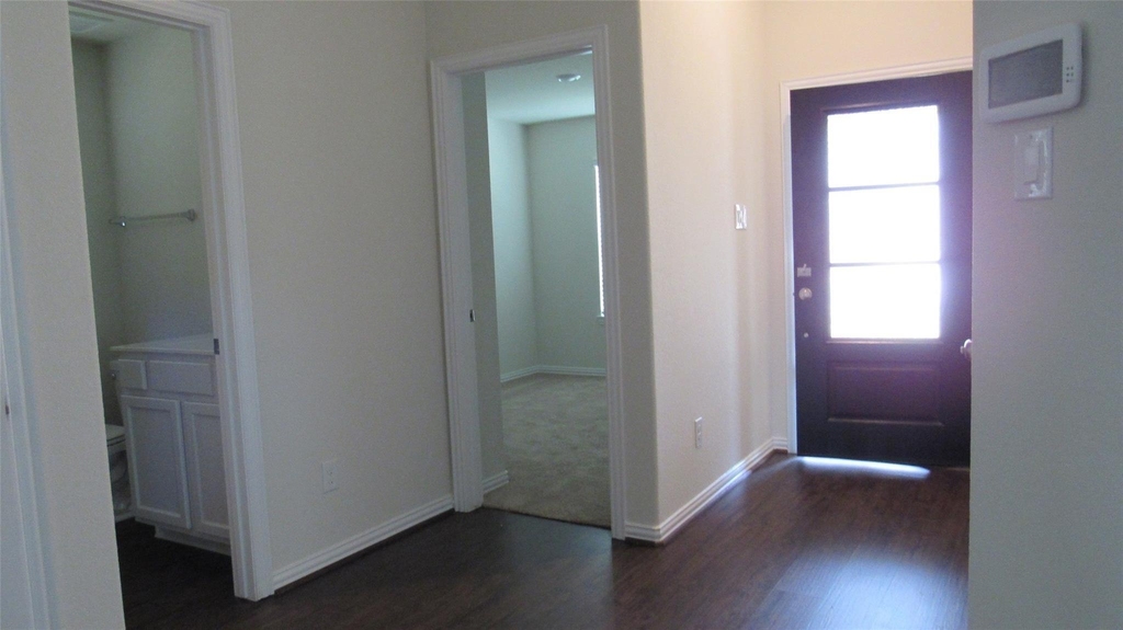 9007 Beacon Mill Drive - Photo 3
