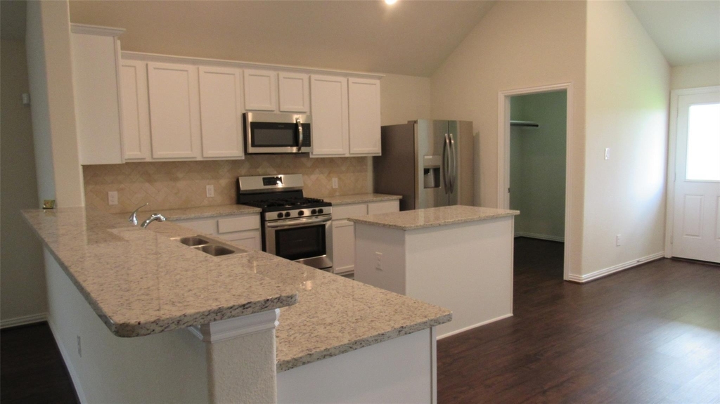 9007 Beacon Mill Drive - Photo 11