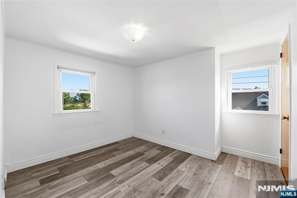 76 Schuyler - Photo 8