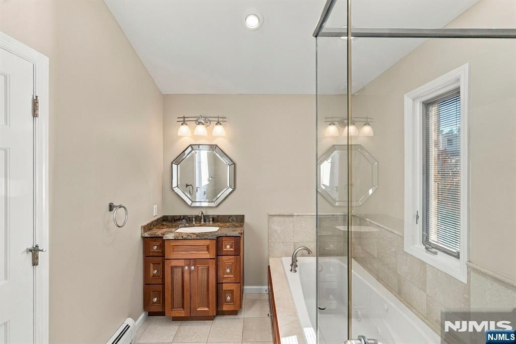 456 Glen - Photo 16