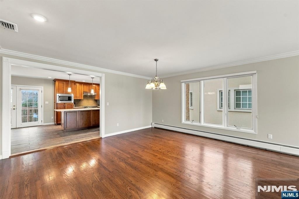456 Glen - Photo 4