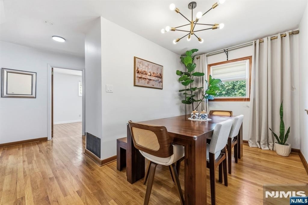 454 Lasalle - Photo 4