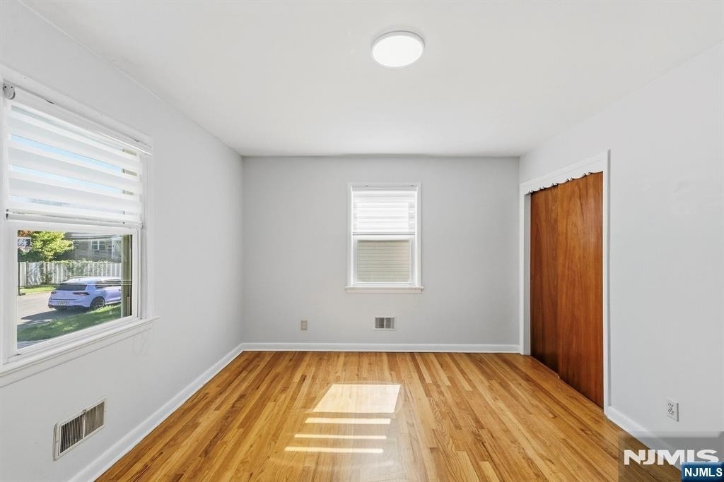 454 Lasalle - Photo 11