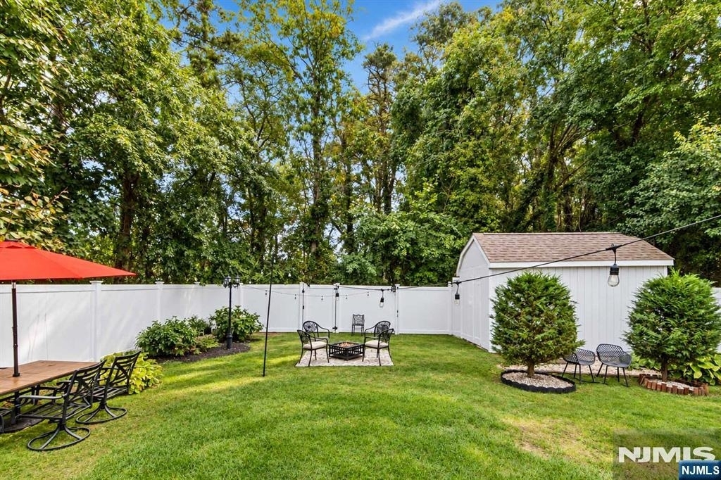 535 Holly Village - Photo 39