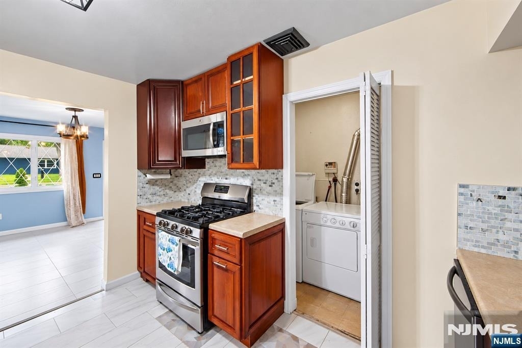 535 Holly Village - Photo 33