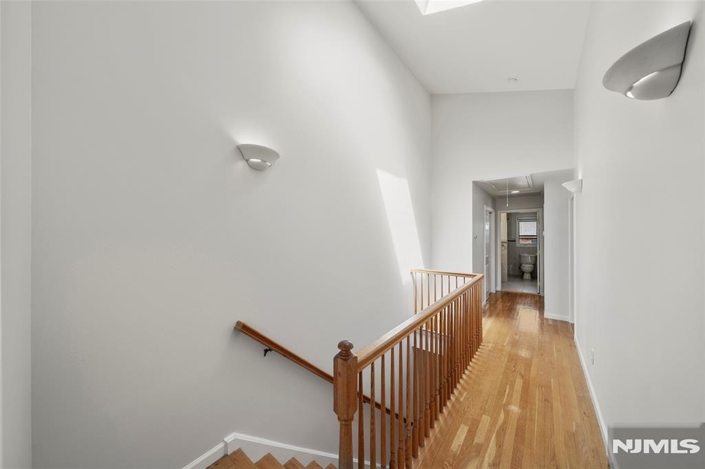 229 Franklin - Photo 12