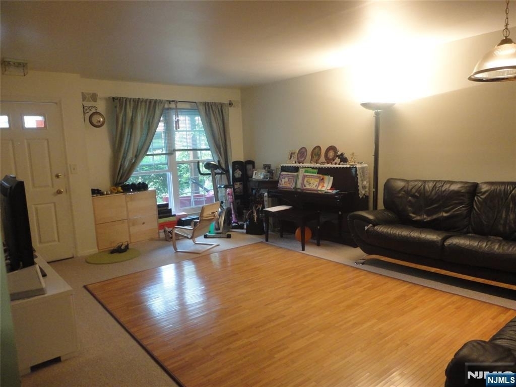 1436 Westgate - Photo 1