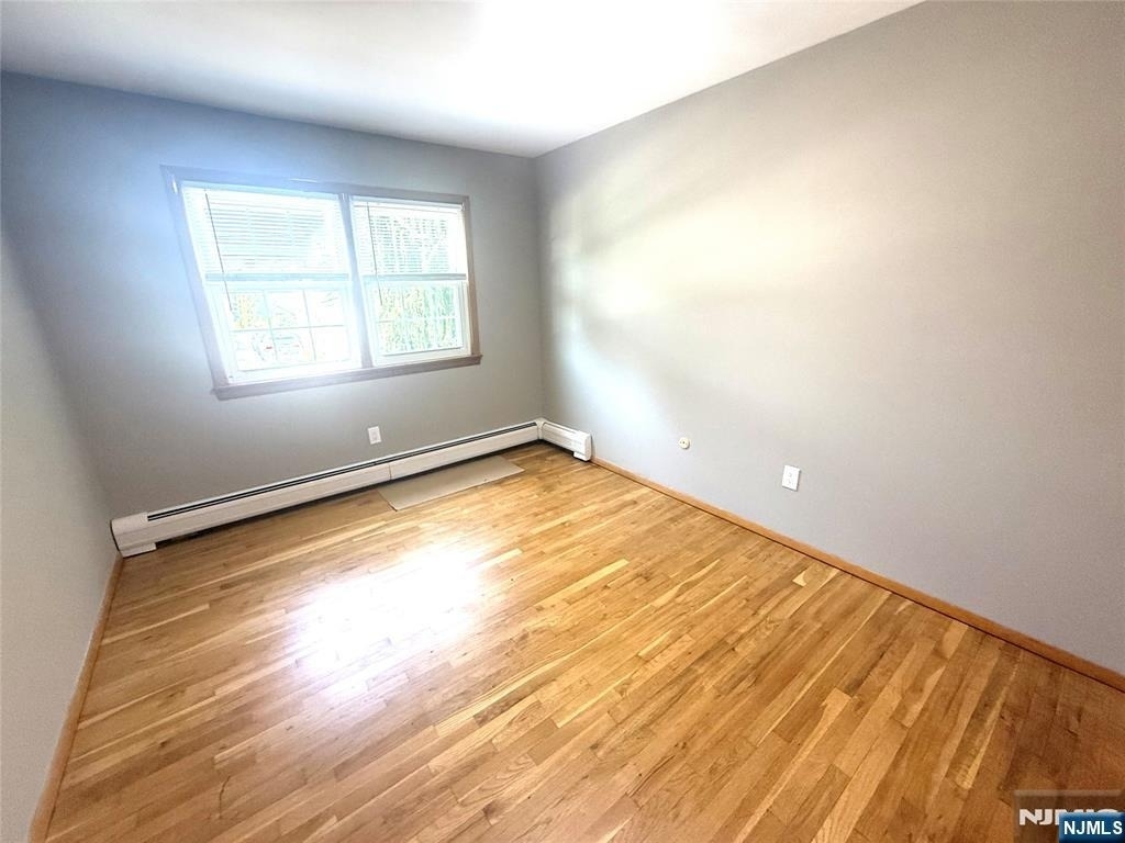 33 Kossuth - Photo 13