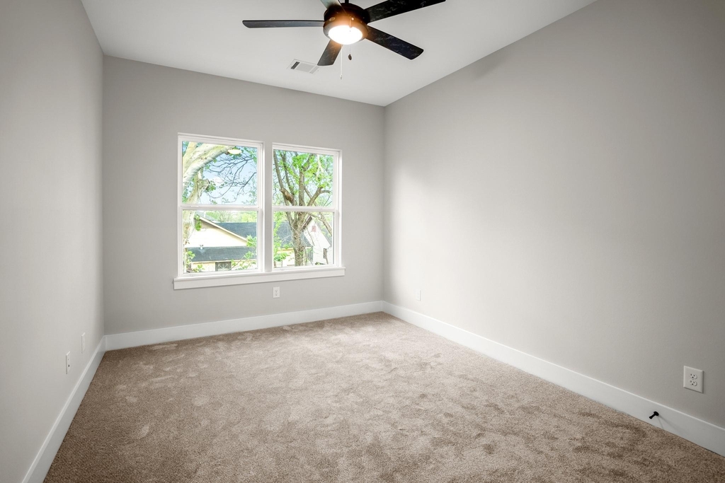 314 N Stiles Street - Photo 32