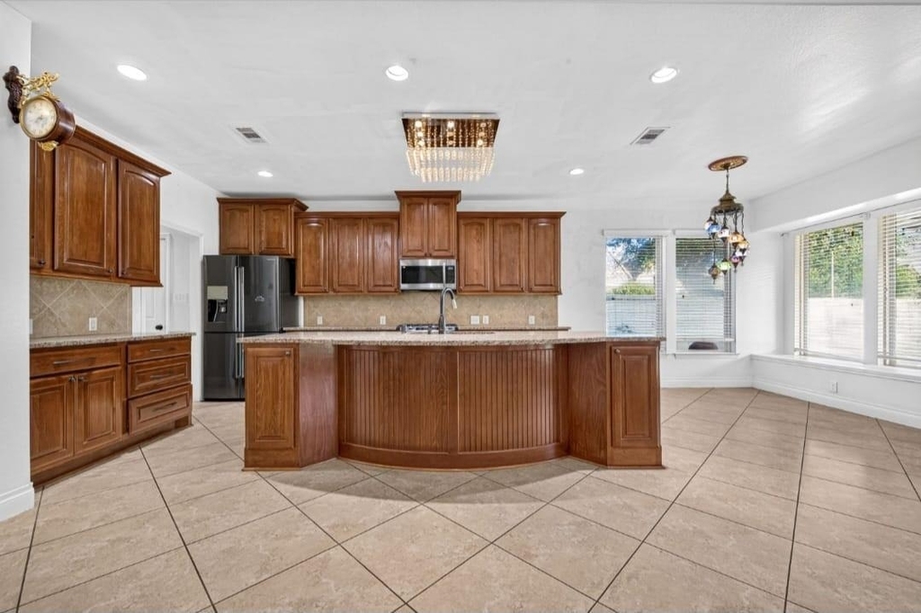 21803 Redbud Knoll Court - Photo 14