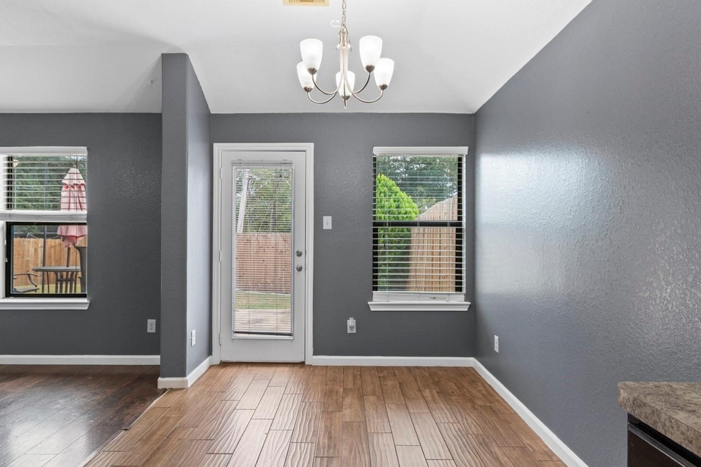 683 Fallow Lane - Photo 5