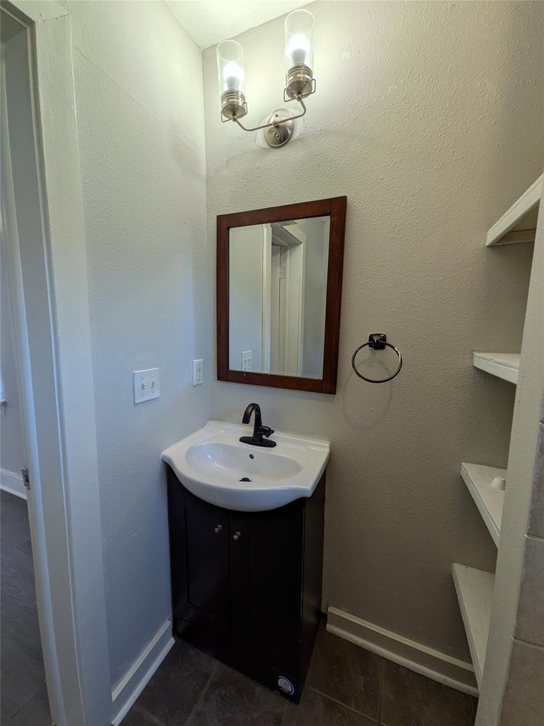 2123 Marion Street - Photo 11