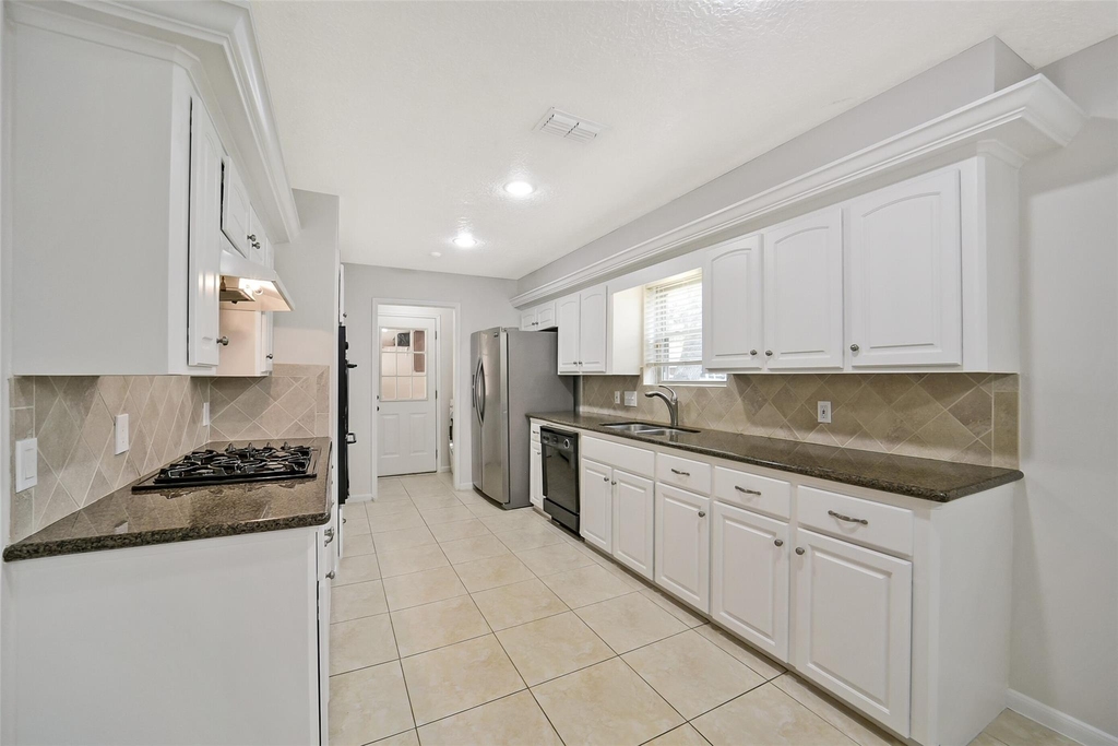 12423 Olympia Drive - Photo 6