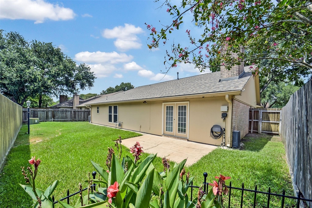 12423 Olympia Drive - Photo 33
