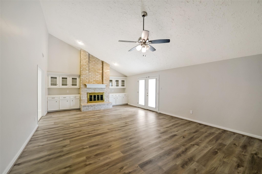 12423 Olympia Drive - Photo 4