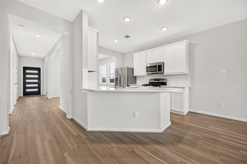 7819 Wyndham Harbor Court - Photo 17