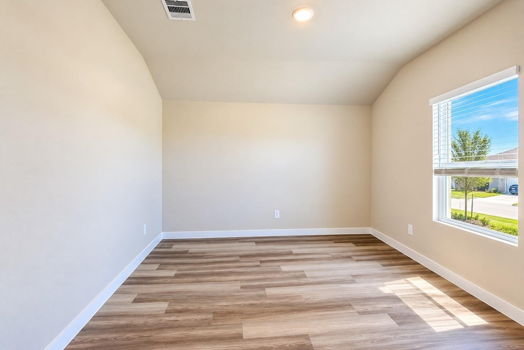 1539 King Ranch Road - Photo 1