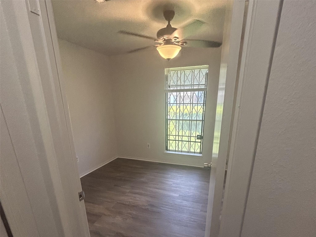 1611 Mosher Lane - Photo 9