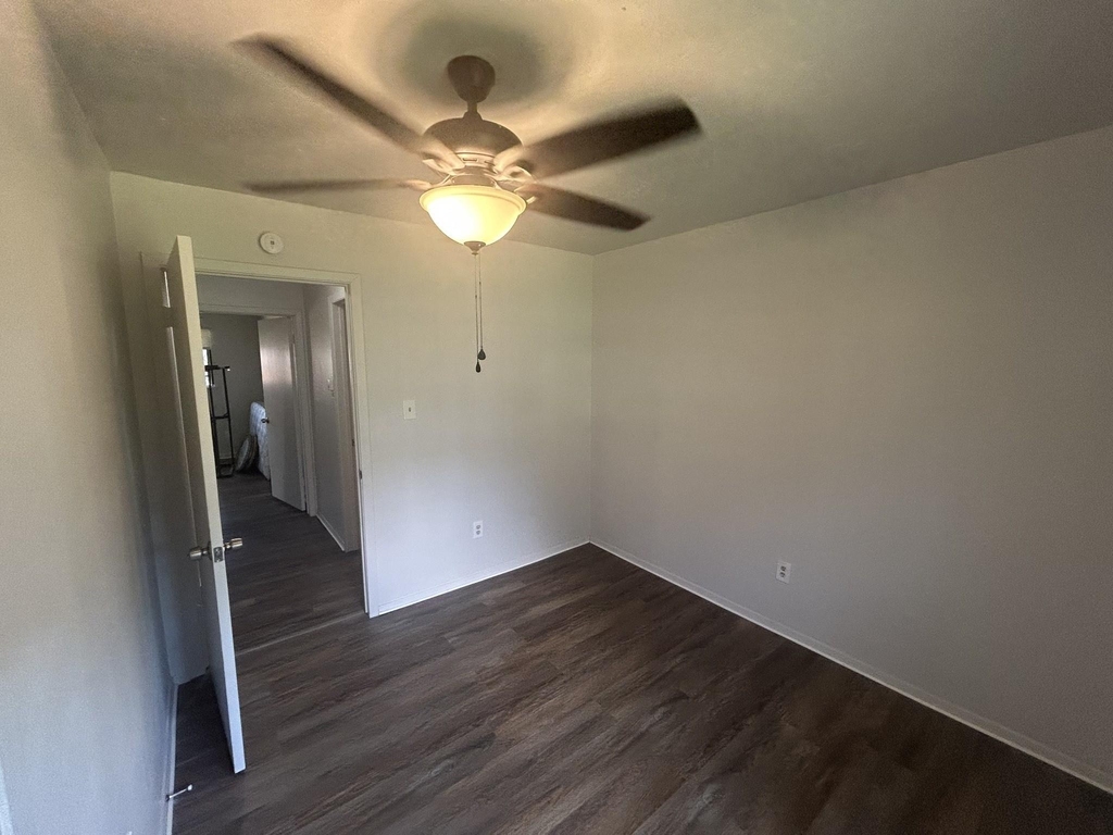 1611 Mosher Lane - Photo 8