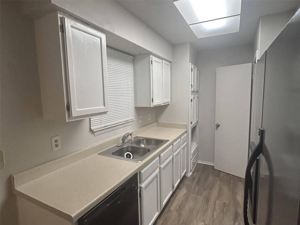 1611 Mosher Lane - Photo 6