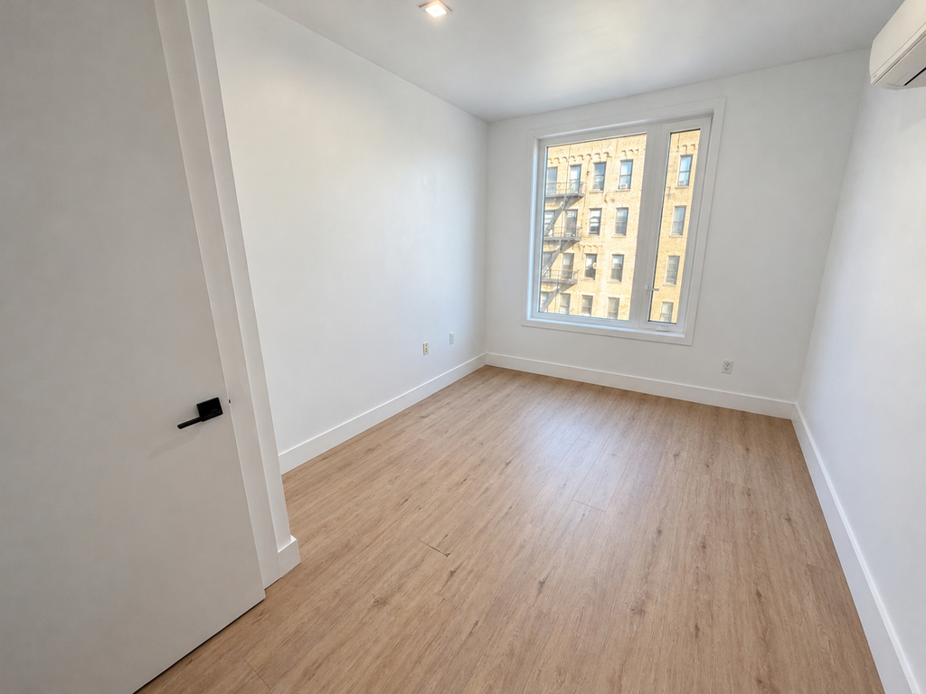 2510 Bedford Avenue - Photo 5