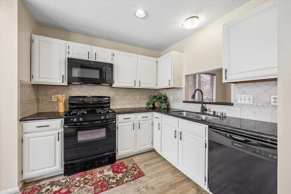 14427 Sun Harbor Drive - Photo 1