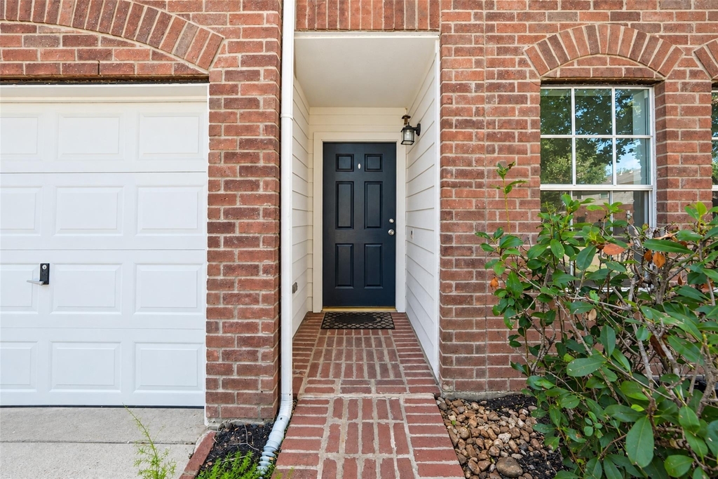 21203 Somerset Park Lane - Photo 2
