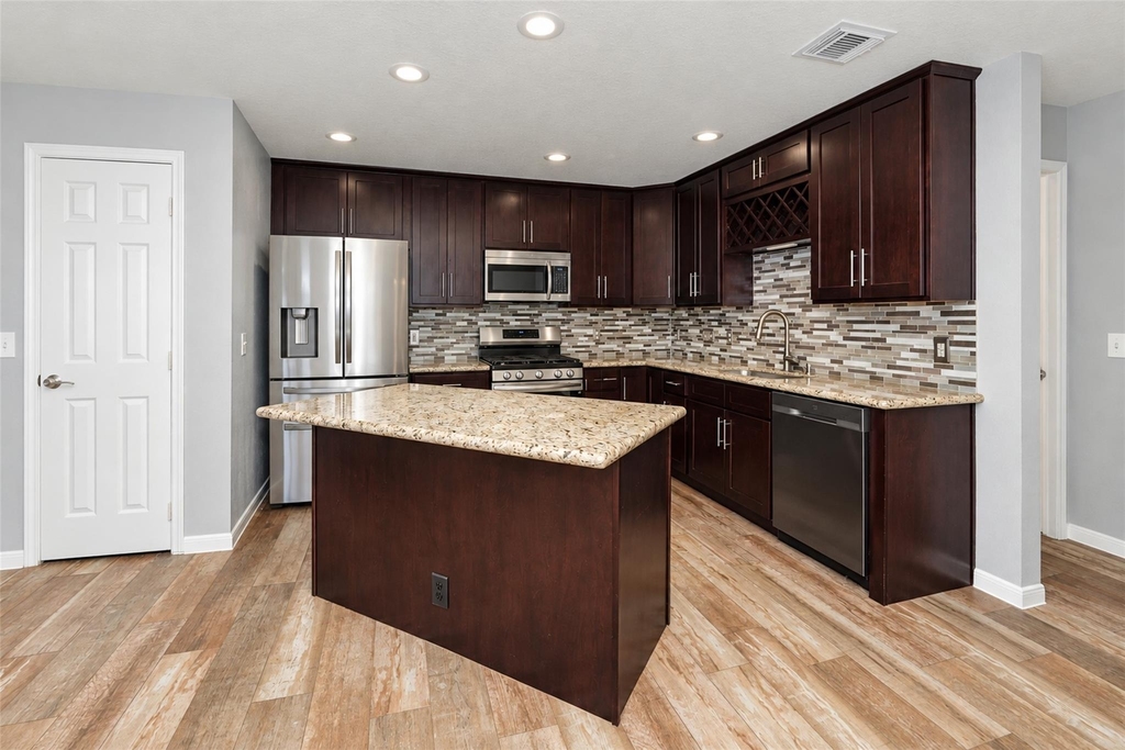 21203 Somerset Park Lane - Photo 13