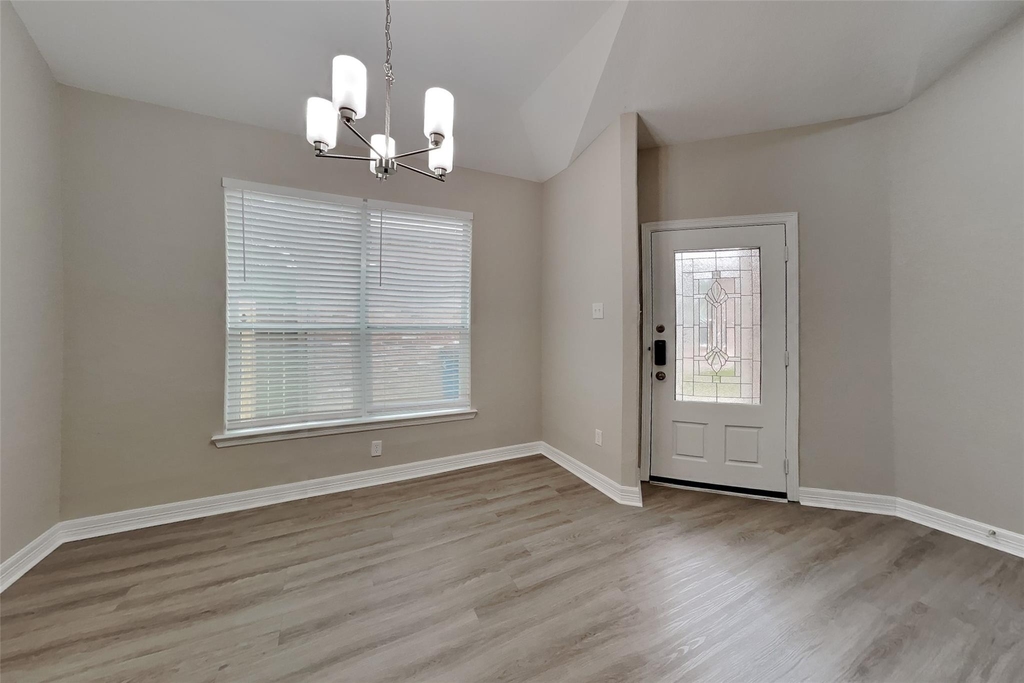 731 Levi Bend - Photo 3