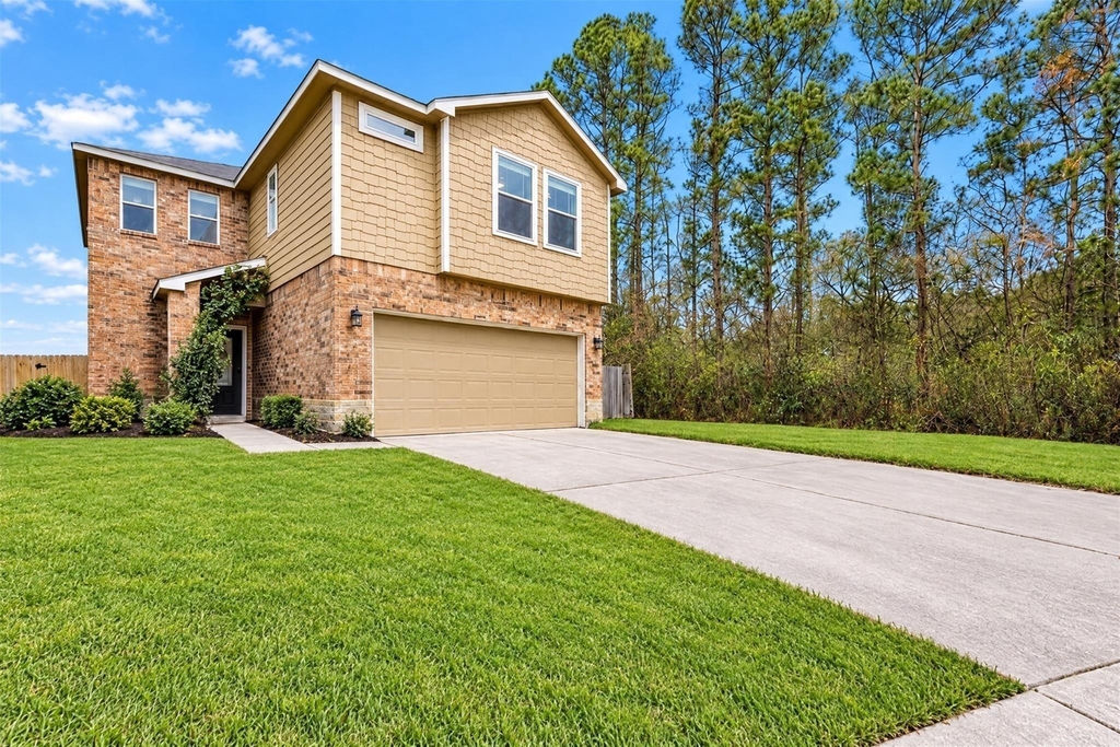 7202 Foxmoor Lake Court - Photo 0