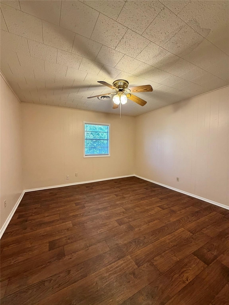 703 W 4th Street - Photo 21