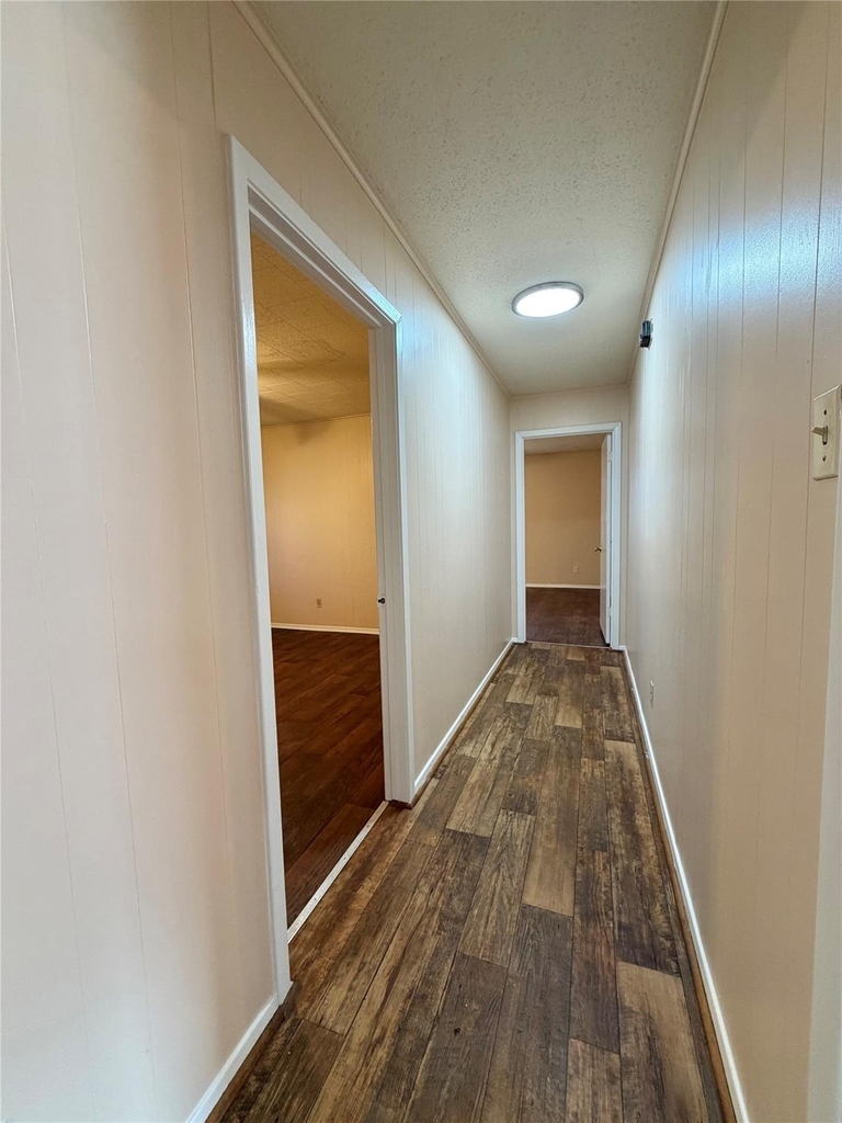 703 W 4th Street - Photo 10