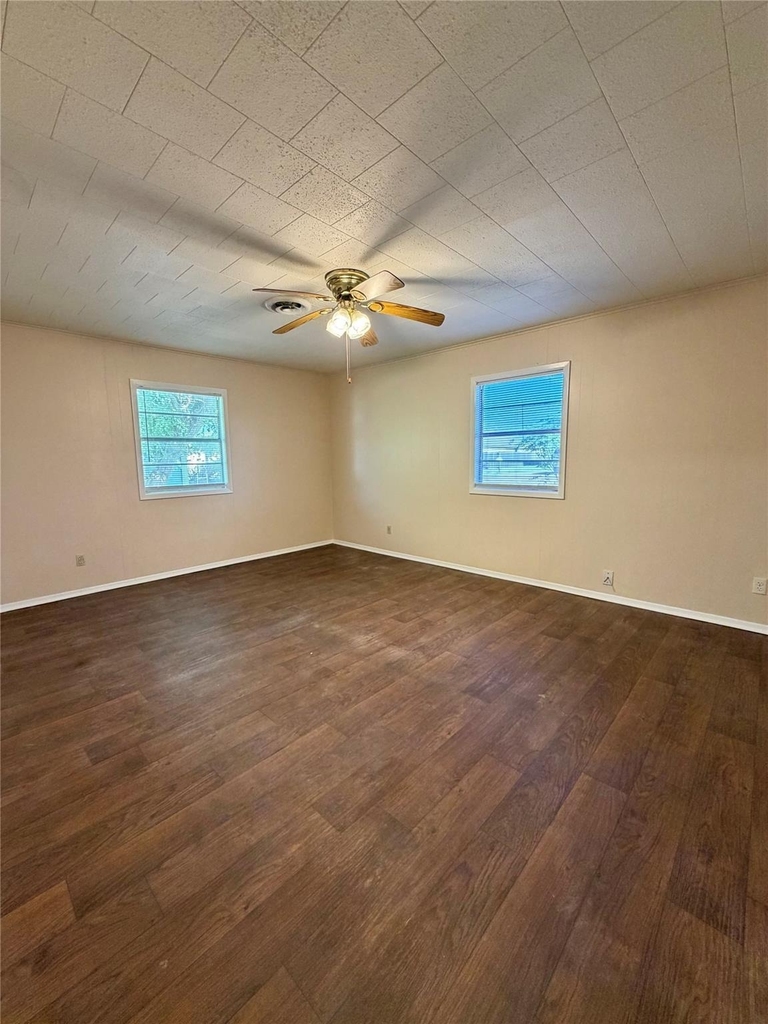703 W 4th Street - Photo 20
