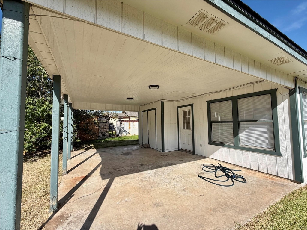 703 W 4th Street - Photo 23