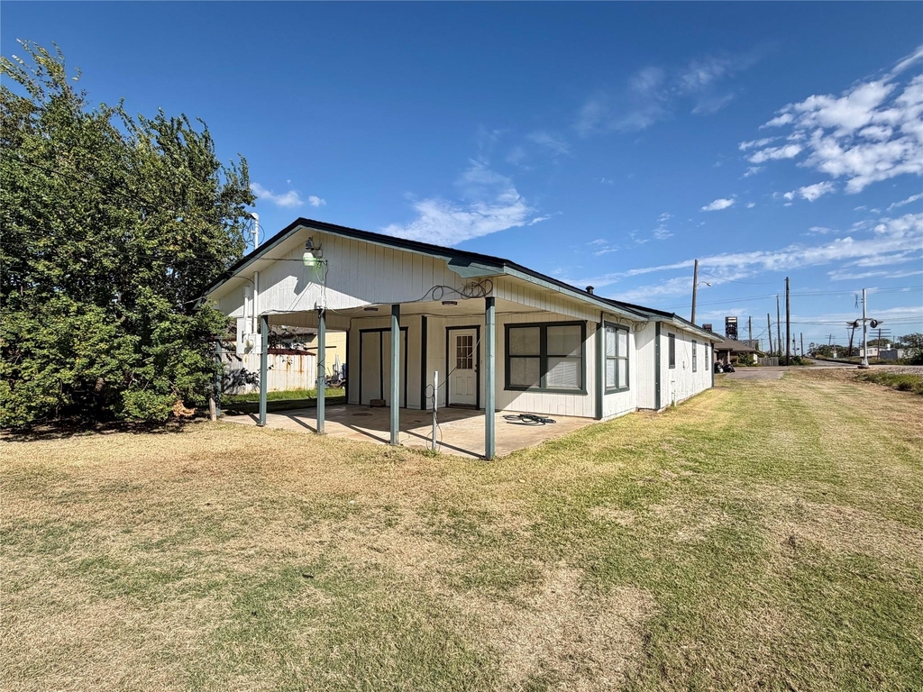 703 W 4th Street - Photo 22