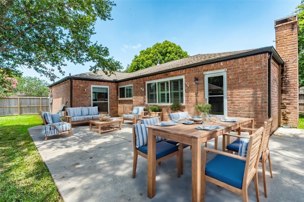 16434 Brookvilla Drive - Photo 19