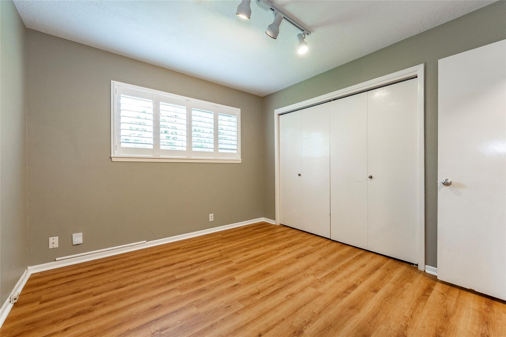 16434 Brookvilla Drive - Photo 14