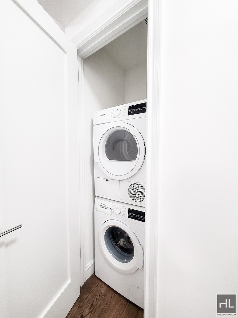 East 57th Street - Photo 19
