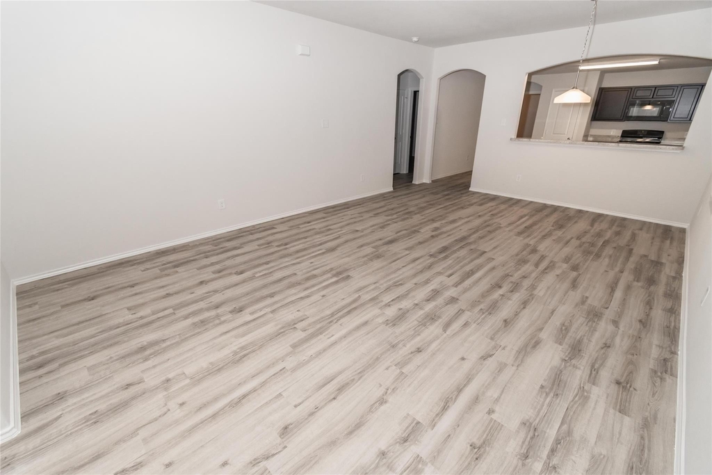 24315 Volta Gardens Court - Photo 4
